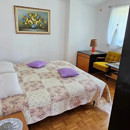 By The Mimi Apartman